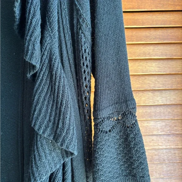 Aventura Francesca Cardigan Women Large Black Waterfall Ruffled Knit Romantic - Picture 3 of 4